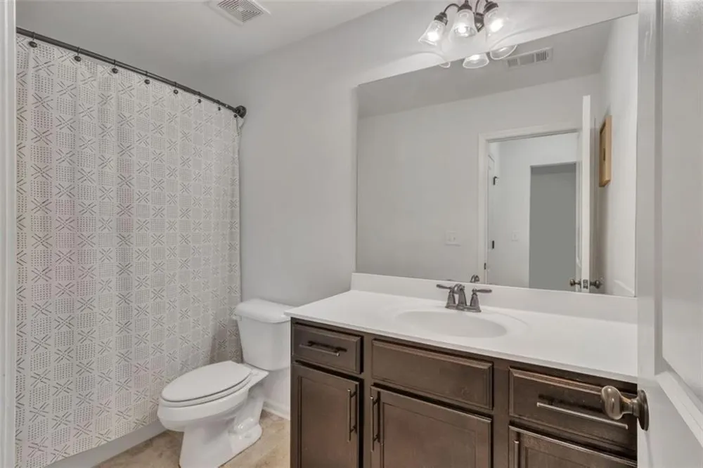 1563 BUTTERNUT Cove Stone Mountain, GA 30083