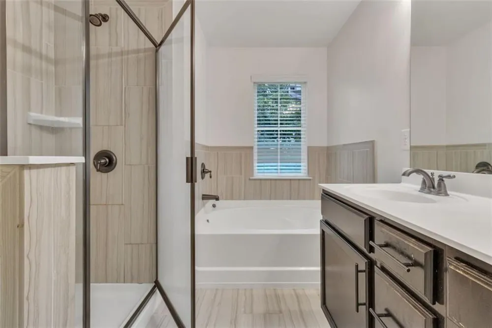 1563 BUTTERNUT Cove Stone Mountain, GA 30083