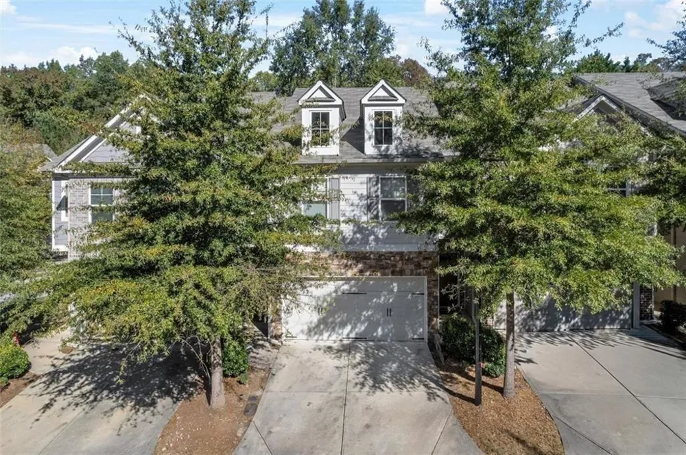 1563 BUTTERNUT Cove Stone Mountain, GA 30083