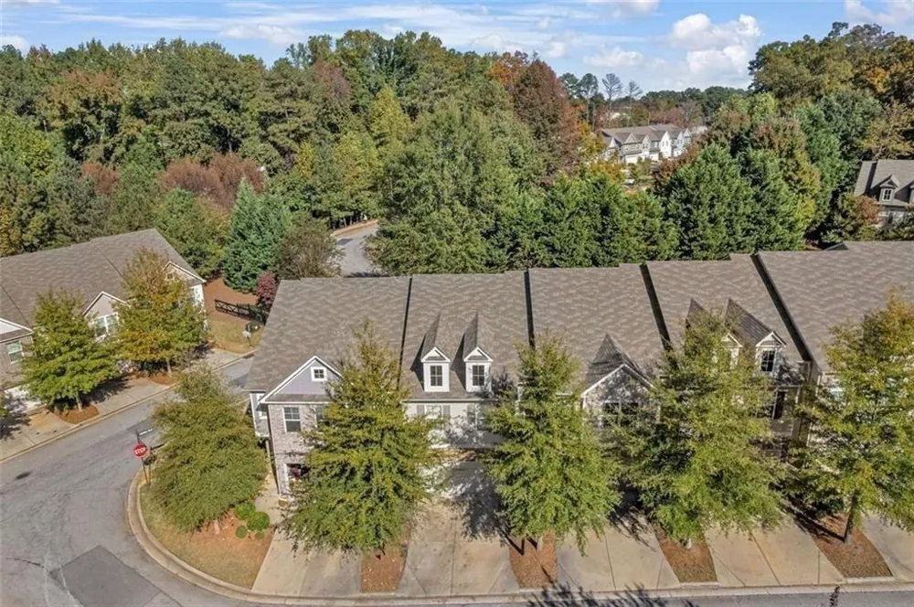 1563 BUTTERNUT Cove Stone Mountain, GA 30083