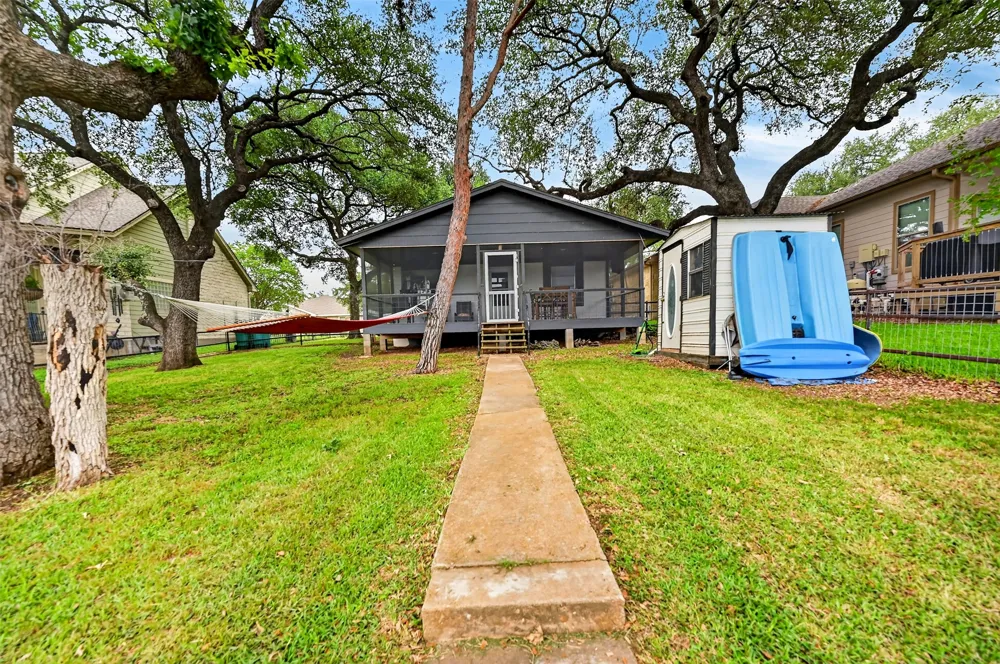 405 Robin Hood Lane Granite Shoals, TX 78654