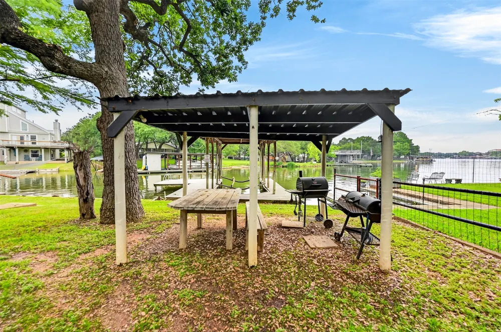 405 Robin Hood Lane Granite Shoals, TX 78654