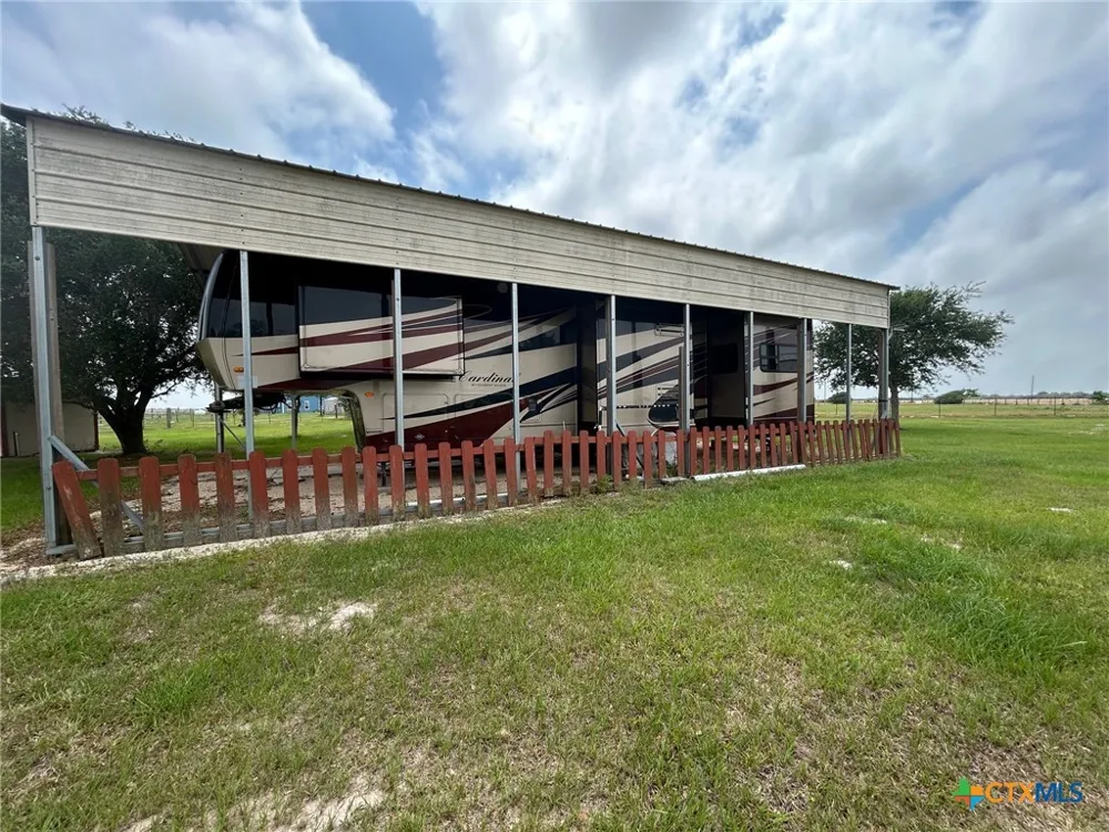 120 McAlister Lane Seadrift, TX 77983
