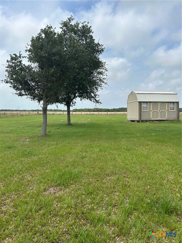 120 McAlister Lane Seadrift, TX 77983