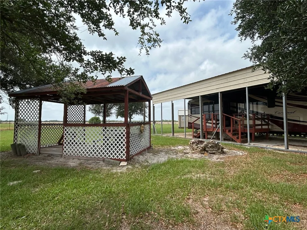 120 McAlister Lane Seadrift, TX 77983