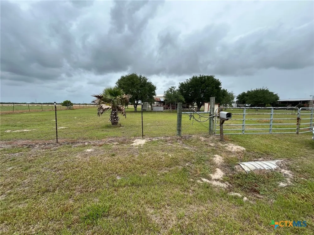 120 McAlister Lane Seadrift, TX 77983