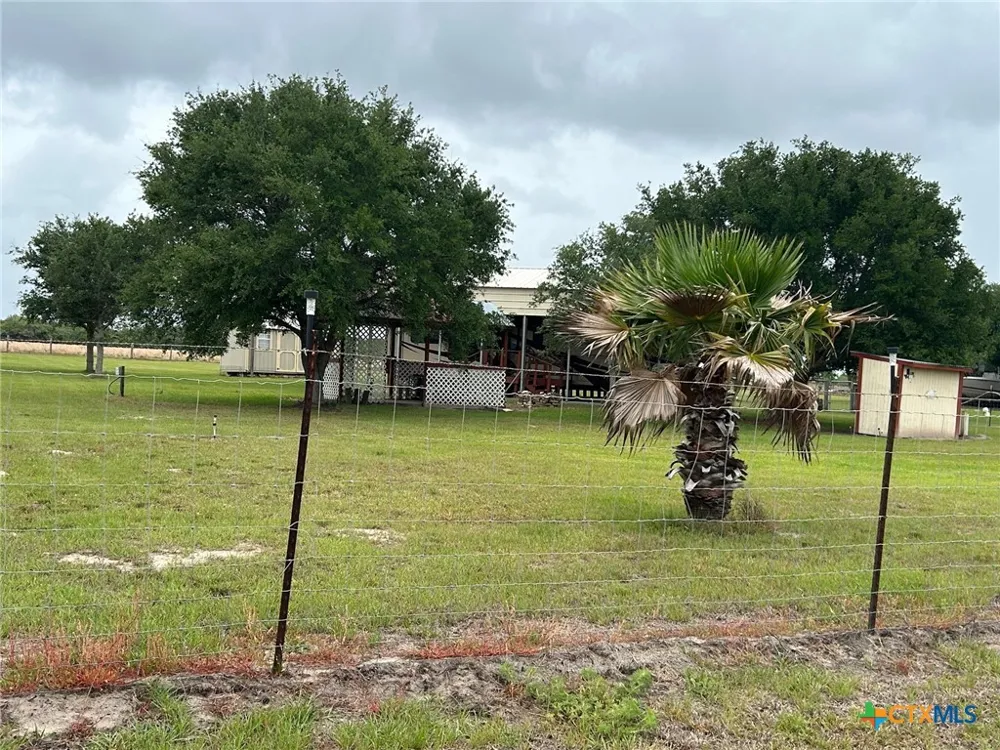 120 McAlister Lane Seadrift, TX 77983