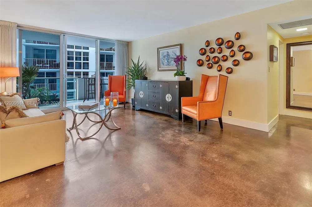 1200 West Ave #423 Miami Beach, FL 33139