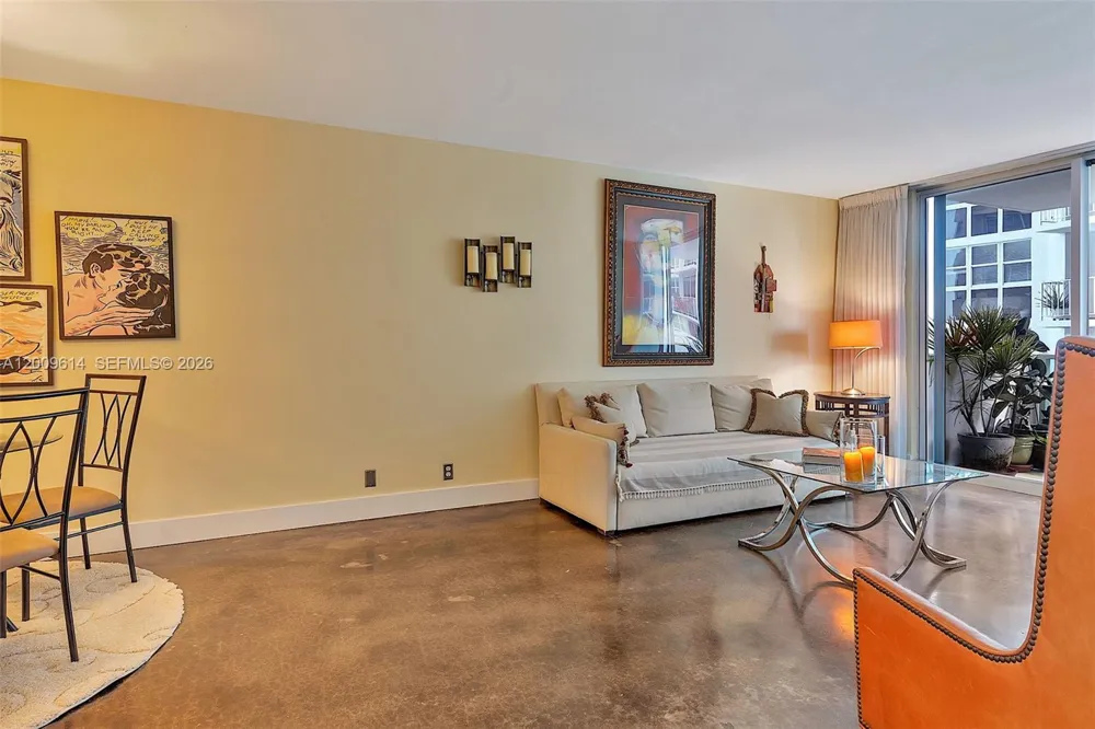 1200 West Ave #423 Miami Beach, FL 33139