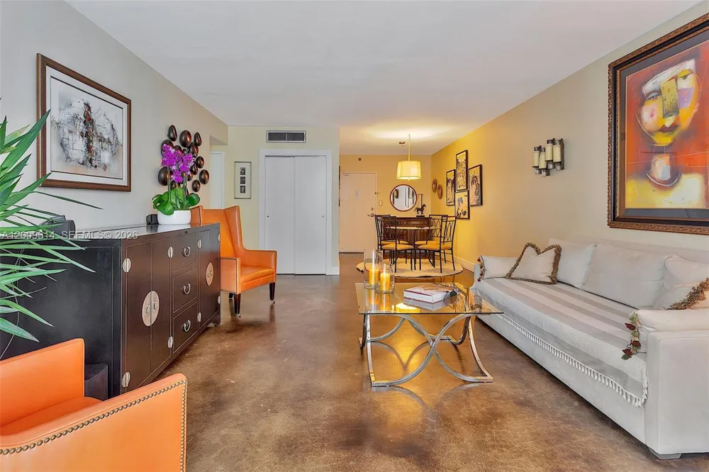 1200 West Ave #423 Miami Beach, FL 33139