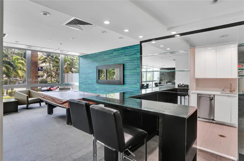 1200 West Ave #423 Miami Beach, FL 33139