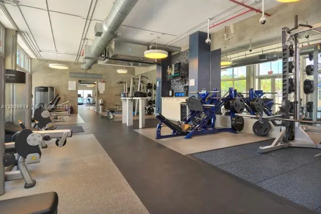 1200 West Ave #423 Miami Beach, FL 33139