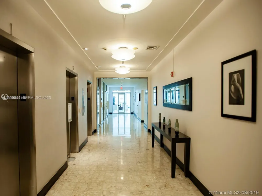 1200 West Ave #423 Miami Beach, FL 33139