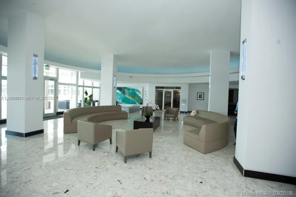 1200 West Ave #423 Miami Beach, FL 33139