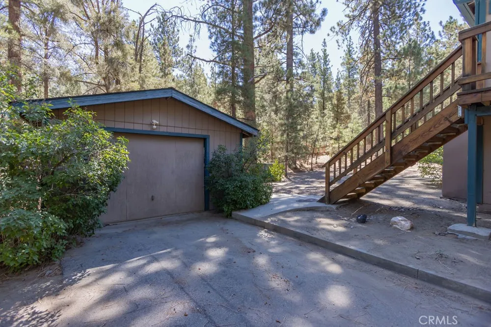 2220 Symonds Pine Mountain Club, CA 93222