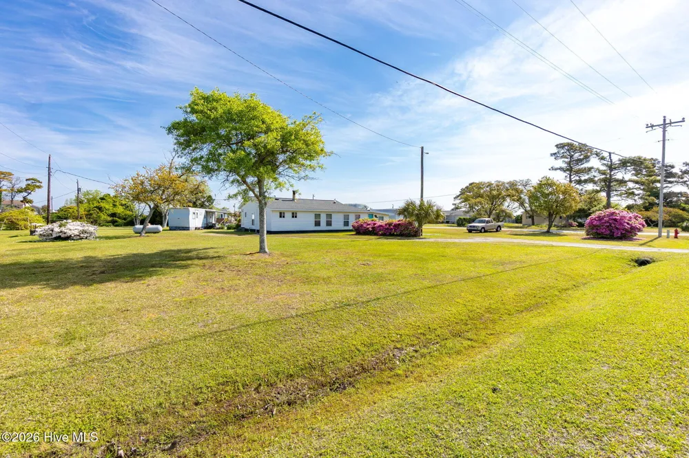 187 Mullens Drive Harkers Island, NC 28531