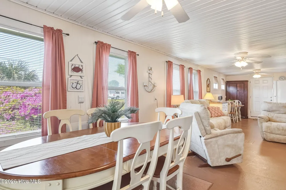 187 Mullens Drive Harkers Island, NC 28531