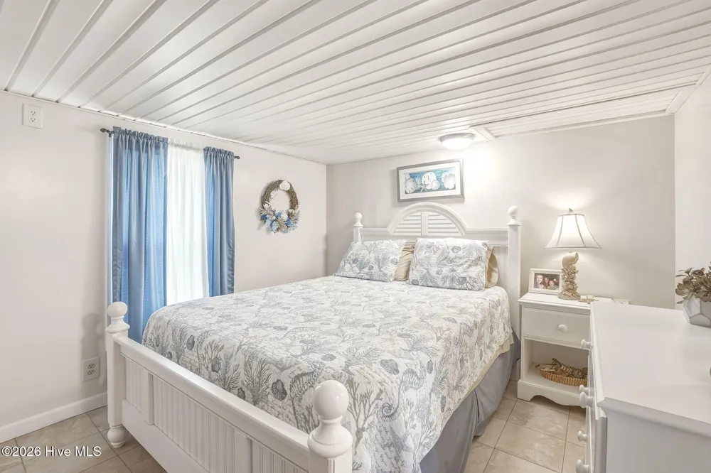 187 Mullens Drive Harkers Island, NC 28531