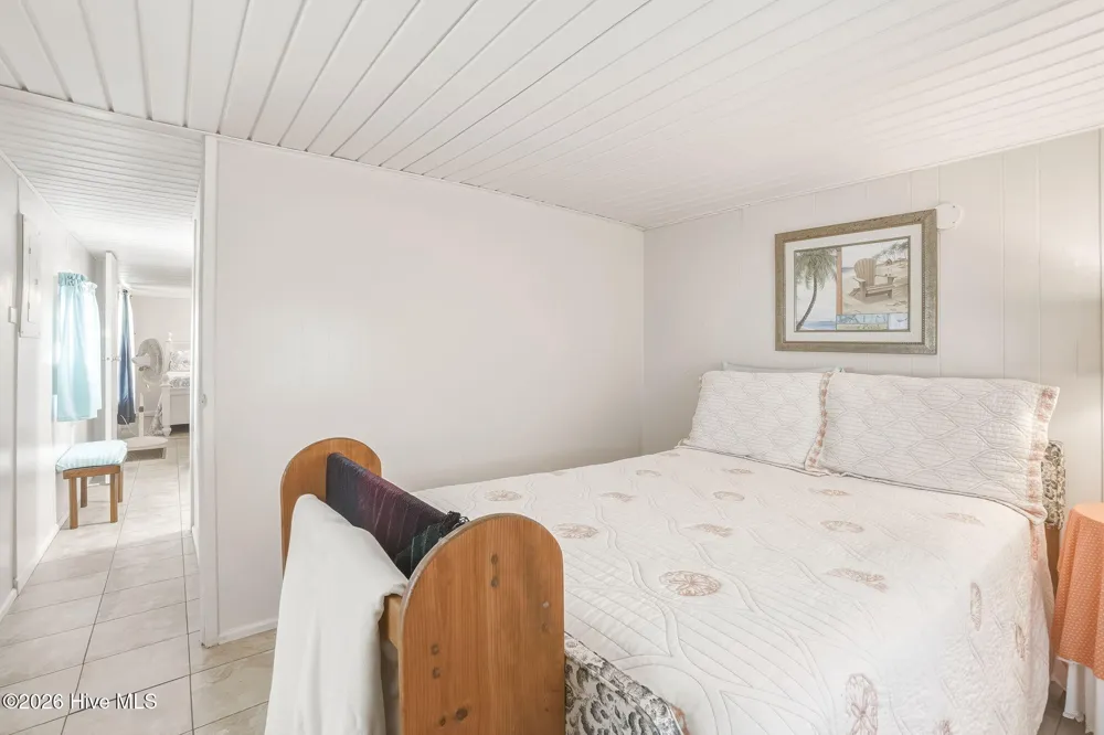 187 Mullens Drive Harkers Island, NC 28531