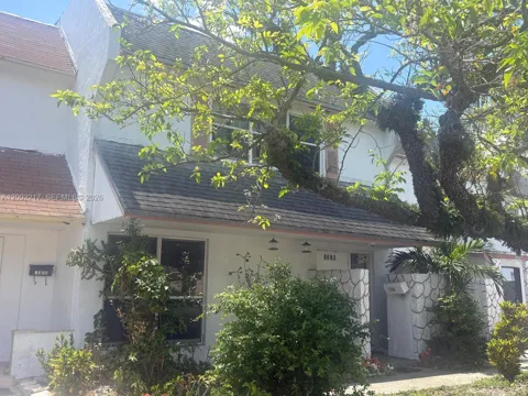 1318 Silverado Dr