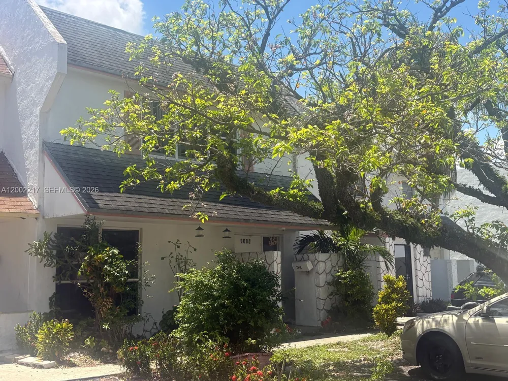 1318 Silverado Dr North Lauderdale, FL 33068