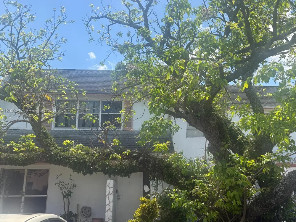 1318 Silverado Dr North Lauderdale, FL 33068