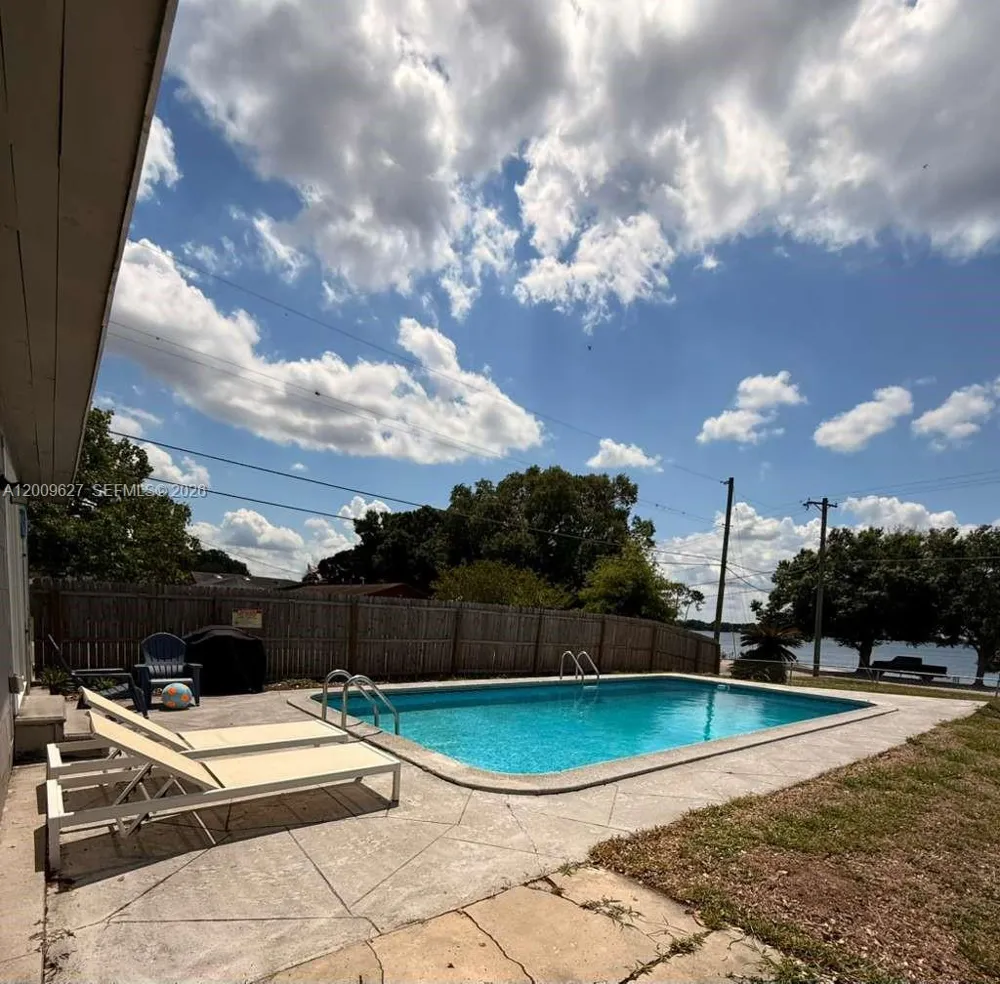 1065 10th ST Other City - In The State Of Florida, FL 33839