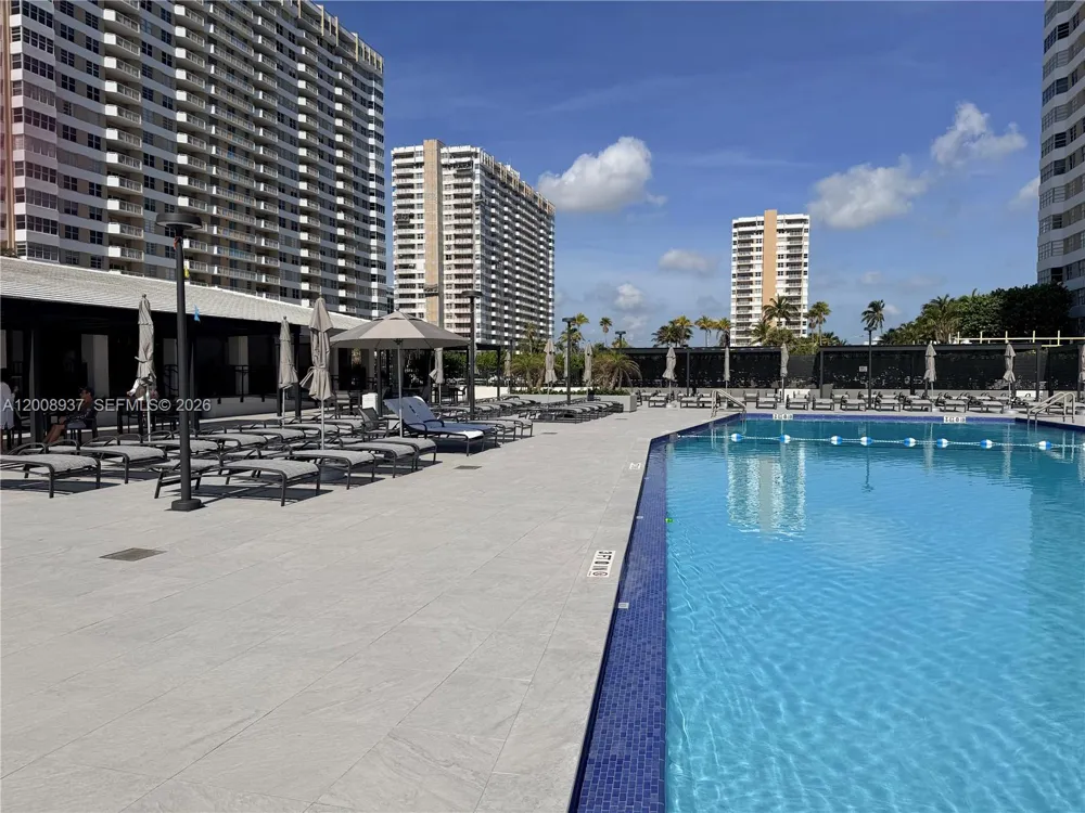 1950 S Ocean Dr #5L Hallandale Beach, FL 33009