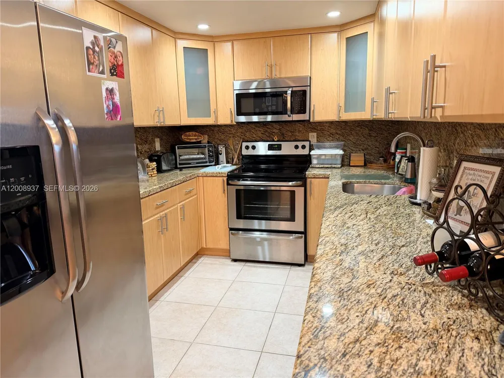 1950 S Ocean Dr #5L Hallandale Beach, FL 33009