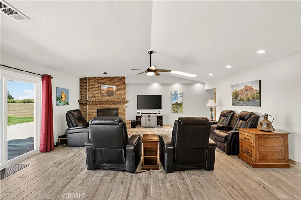 15396 Avenue 23 1/2 Chowchilla, CA 93610