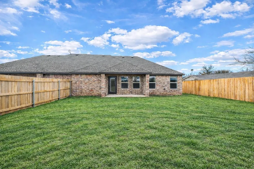 228 Saint Charles Drive #B Springtown, TX 76082