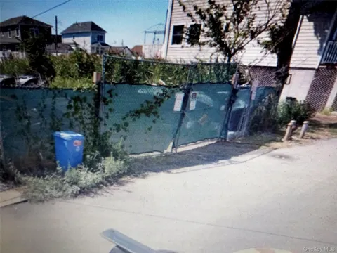 Queens Block 14240 Lot 94 Rau Ct & Pedestrian Way