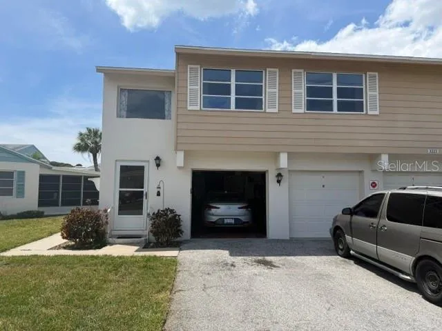 3223 38TH WAY S #F St Petersburg, FL 33711