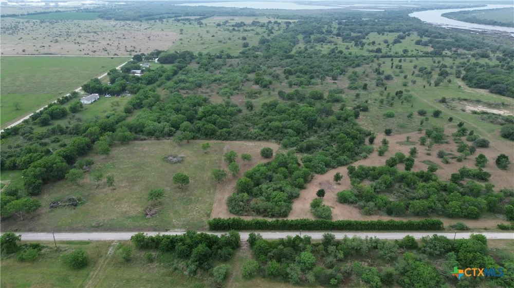 CO RD 426 Lolita, TX 77971