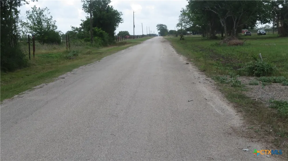 CO RD 426 Lolita, TX 77971