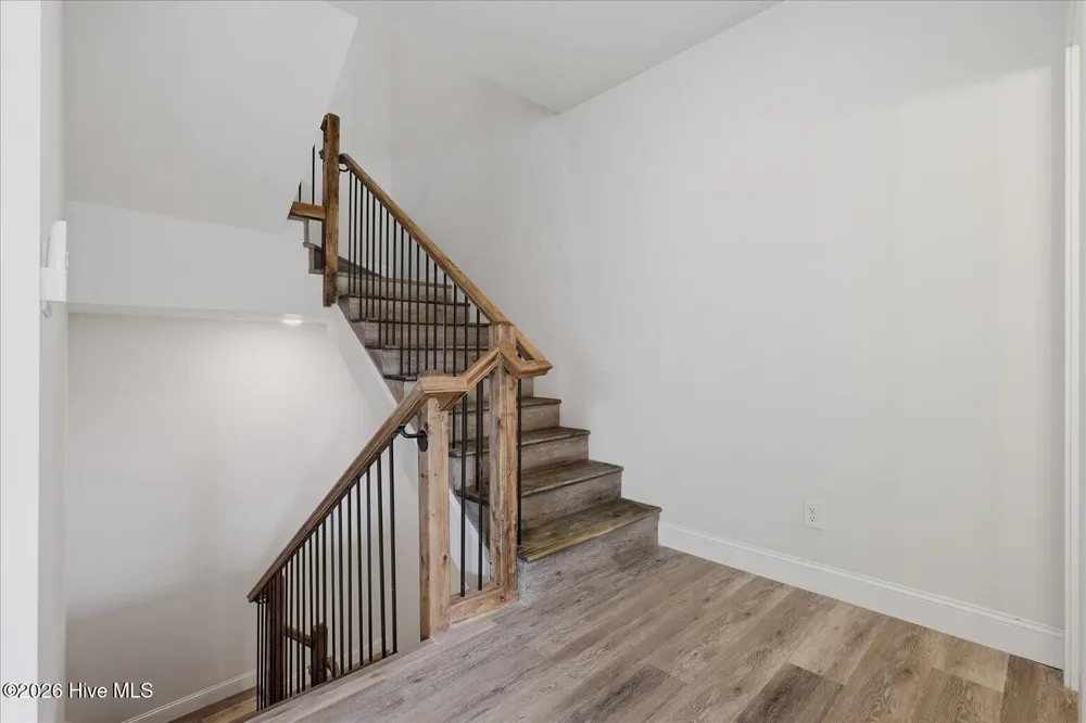 2326 Piney Green Road Midway Park, NC 28544