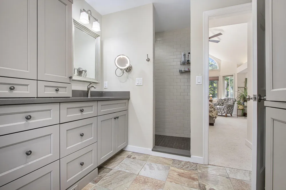 2837 Washington Avenue St Joseph Charter Township, MI 49085