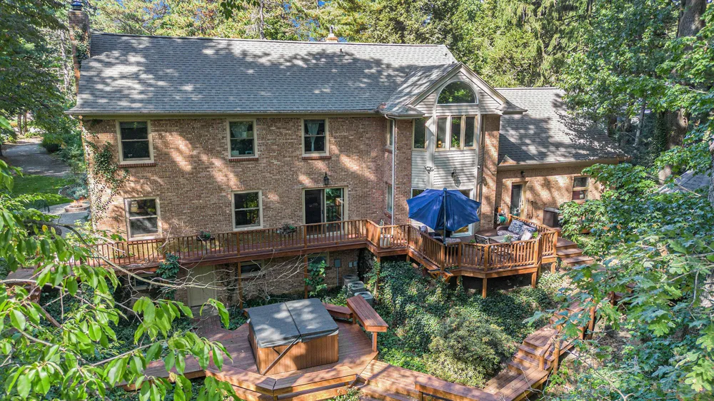 2837 Washington Avenue St Joseph Charter Township, MI 49085