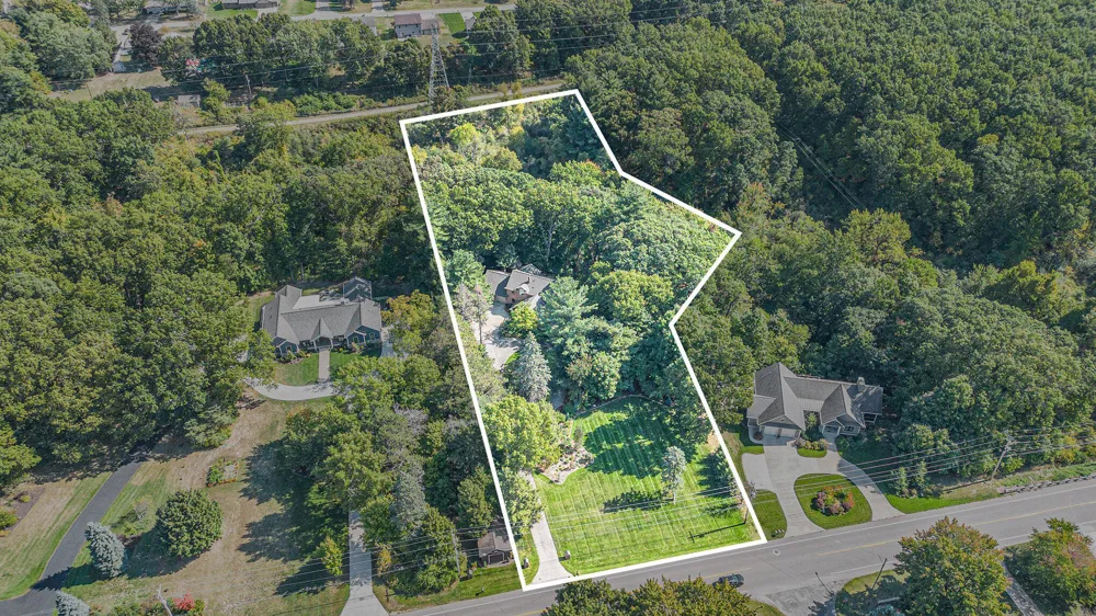 2837 Washington Avenue St Joseph Charter Township, MI 49085