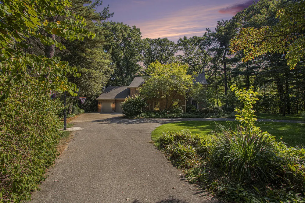 2837 Washington Avenue St Joseph Charter Township, MI 49085