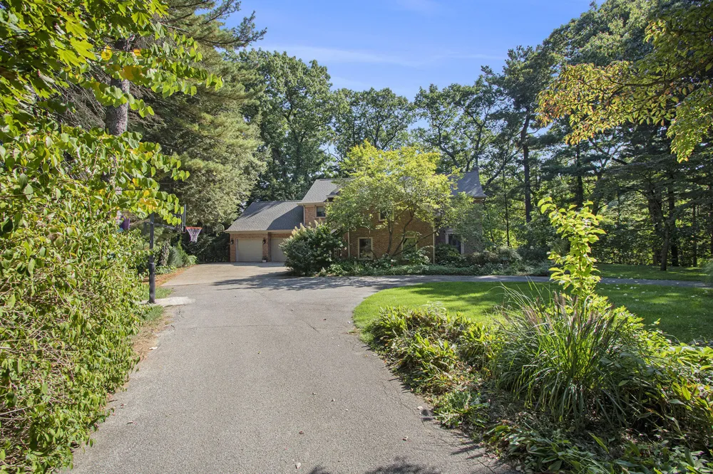 2837 Washington Avenue St Joseph Charter Township, MI 49085