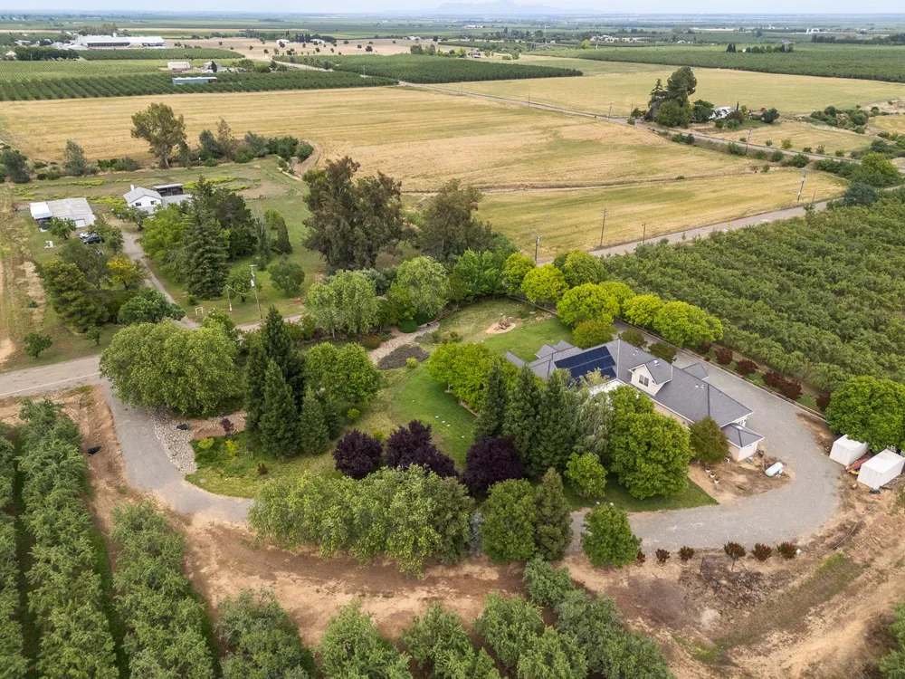 6640 Harrington Arbuckle, CA 95912