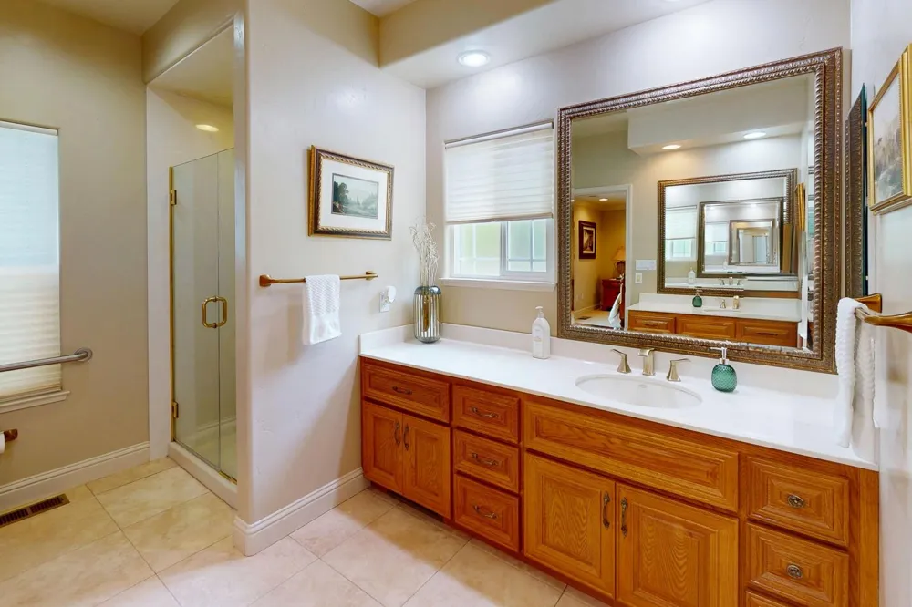 6640 Harrington Arbuckle, CA 95912