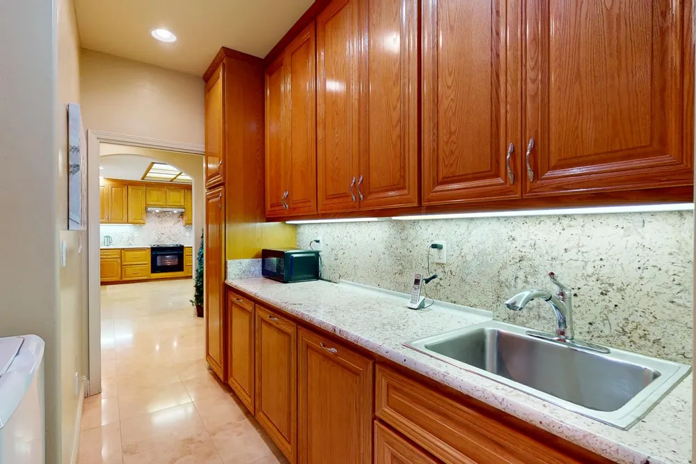 6640 Harrington Arbuckle, CA 95912