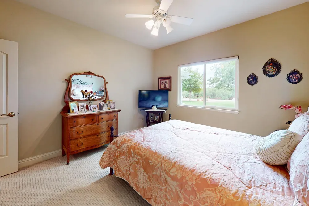 6640 Harrington Arbuckle, CA 95912
