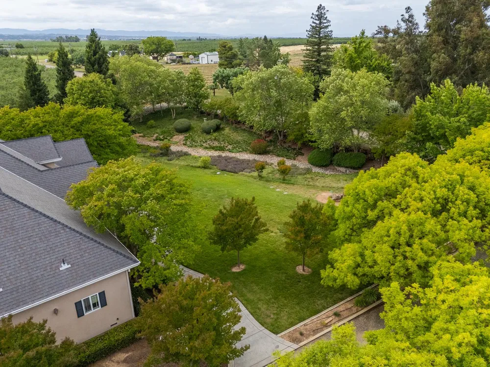 6640 Harrington Arbuckle, CA 95912