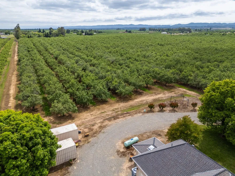 6640 Harrington Arbuckle, CA 95912