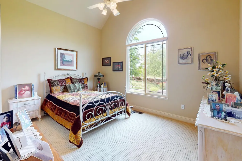 6640 Harrington Arbuckle, CA 95912