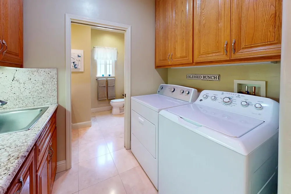 6640 Harrington Arbuckle, CA 95912