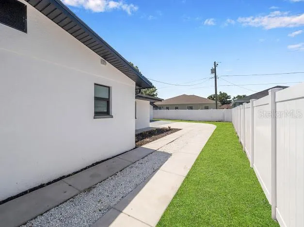 6040 84TH AVENUE Pinellas Park, FL 33781